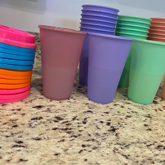 25 NEW - 16oz color changing hot cups w/ lids, coffee cup, hot chocolate - Picture 2 of 4